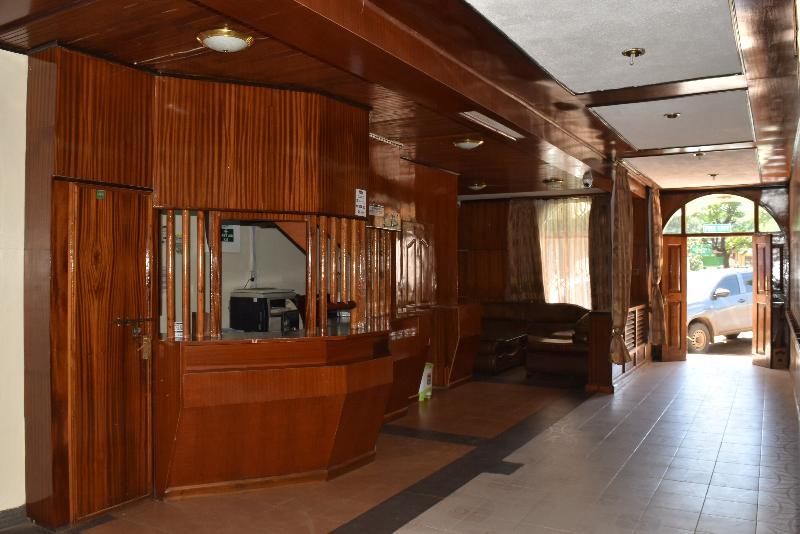 Nanyuki Ibis Hotel Ngoại thất bức ảnh