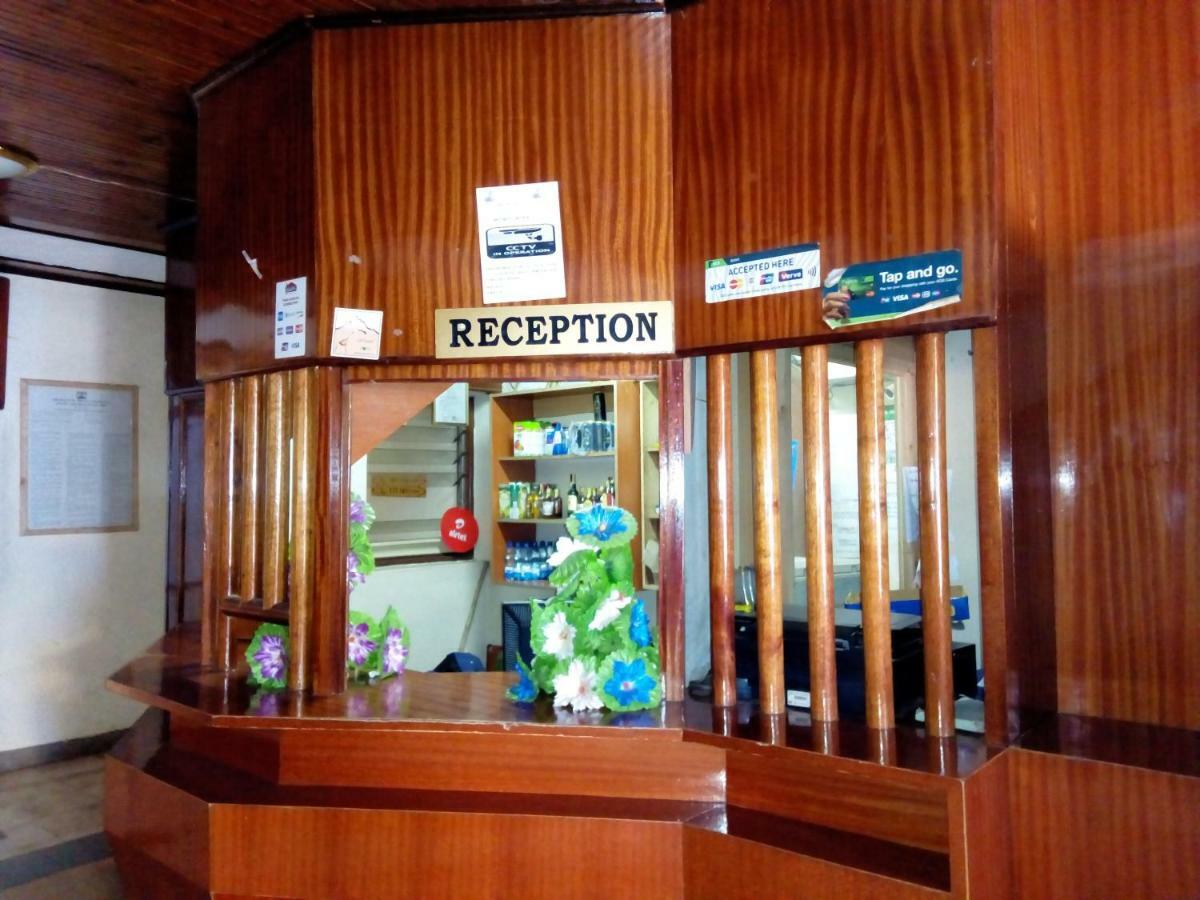 Nanyuki Ibis Hotel Ngoại thất bức ảnh