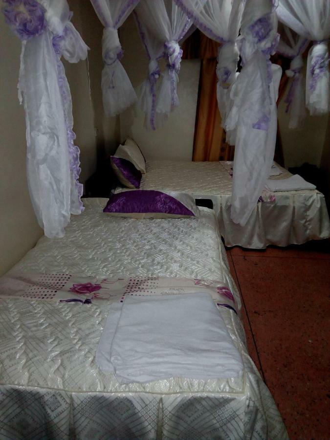 Nanyuki Ibis Hotel Ngoại thất bức ảnh