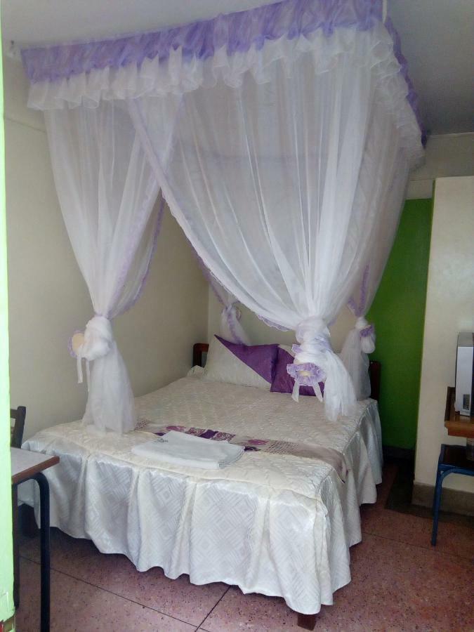 Nanyuki Ibis Hotel Ngoại thất bức ảnh